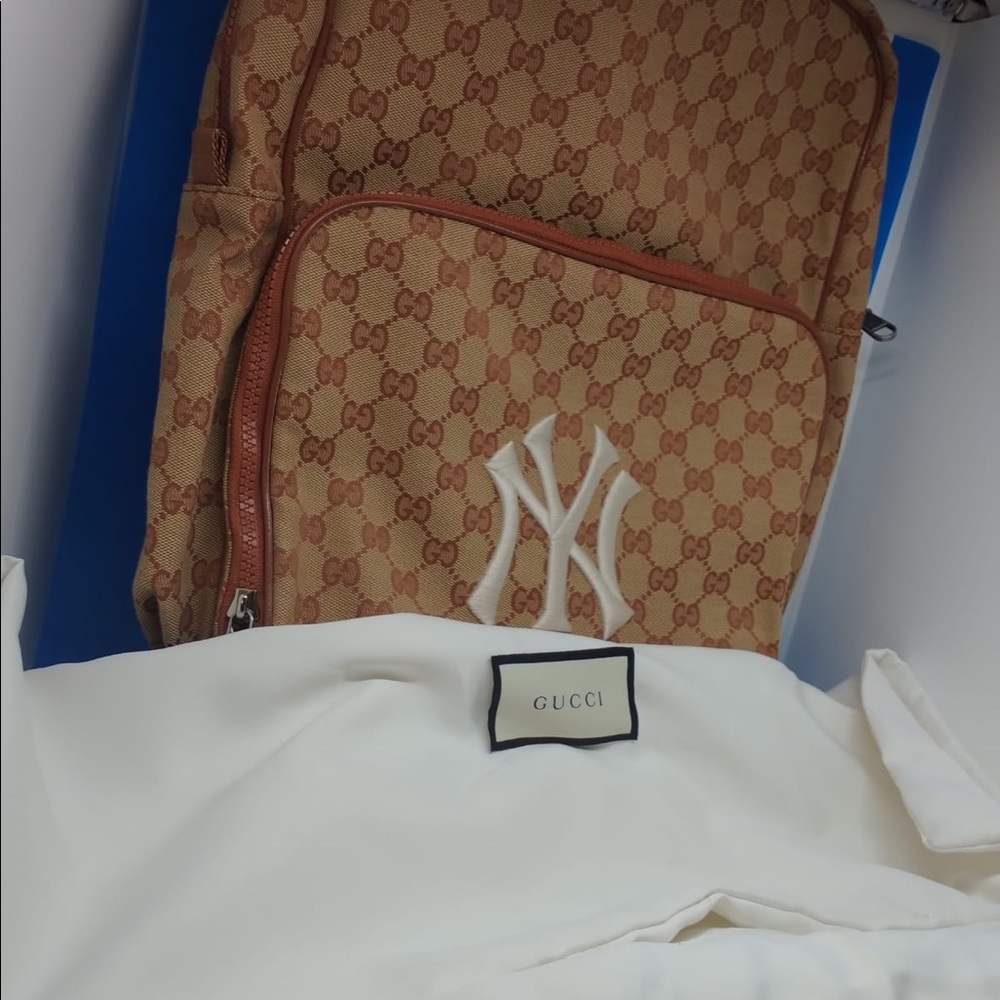 Gucci Limited Edition NY‎ Yankees Medium Backpack - Picture 3 of 12
